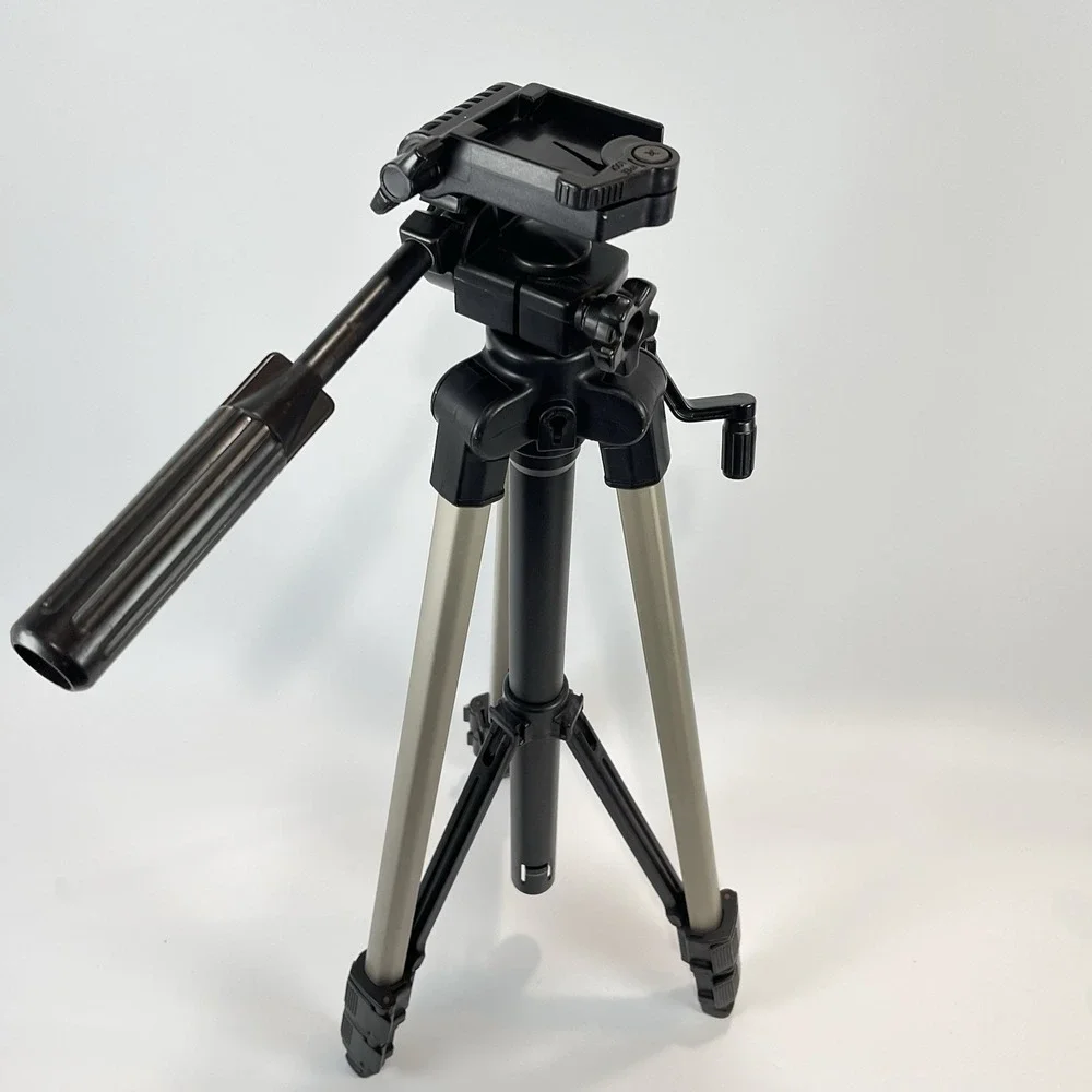 Velbon Videomate 400 Aluminum Adjustable Camara Tripod Ext. 5 Feet With Panhead